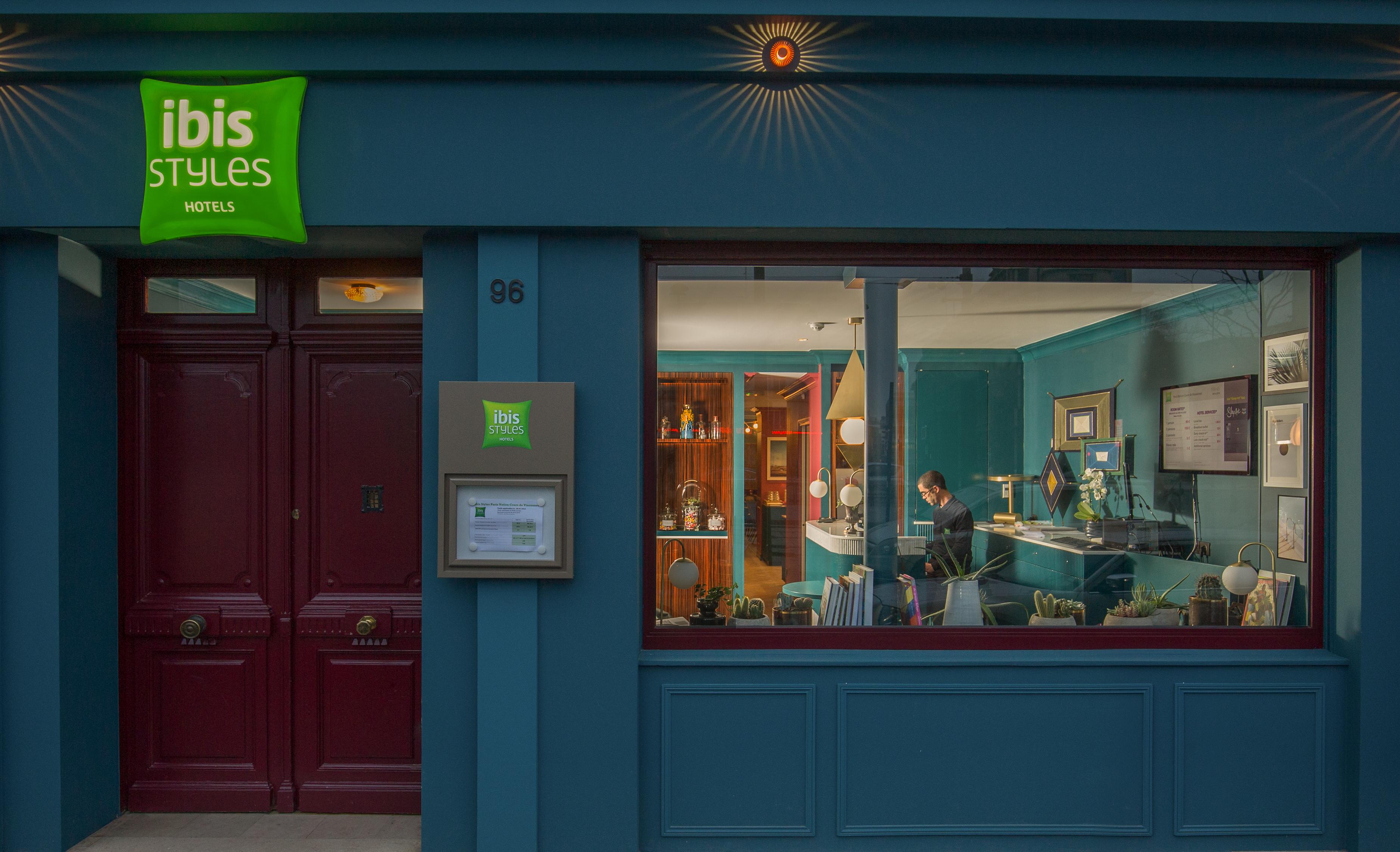 Ibis Styles Paris Nation Cours De Vincennes Hotell Exteriör bild