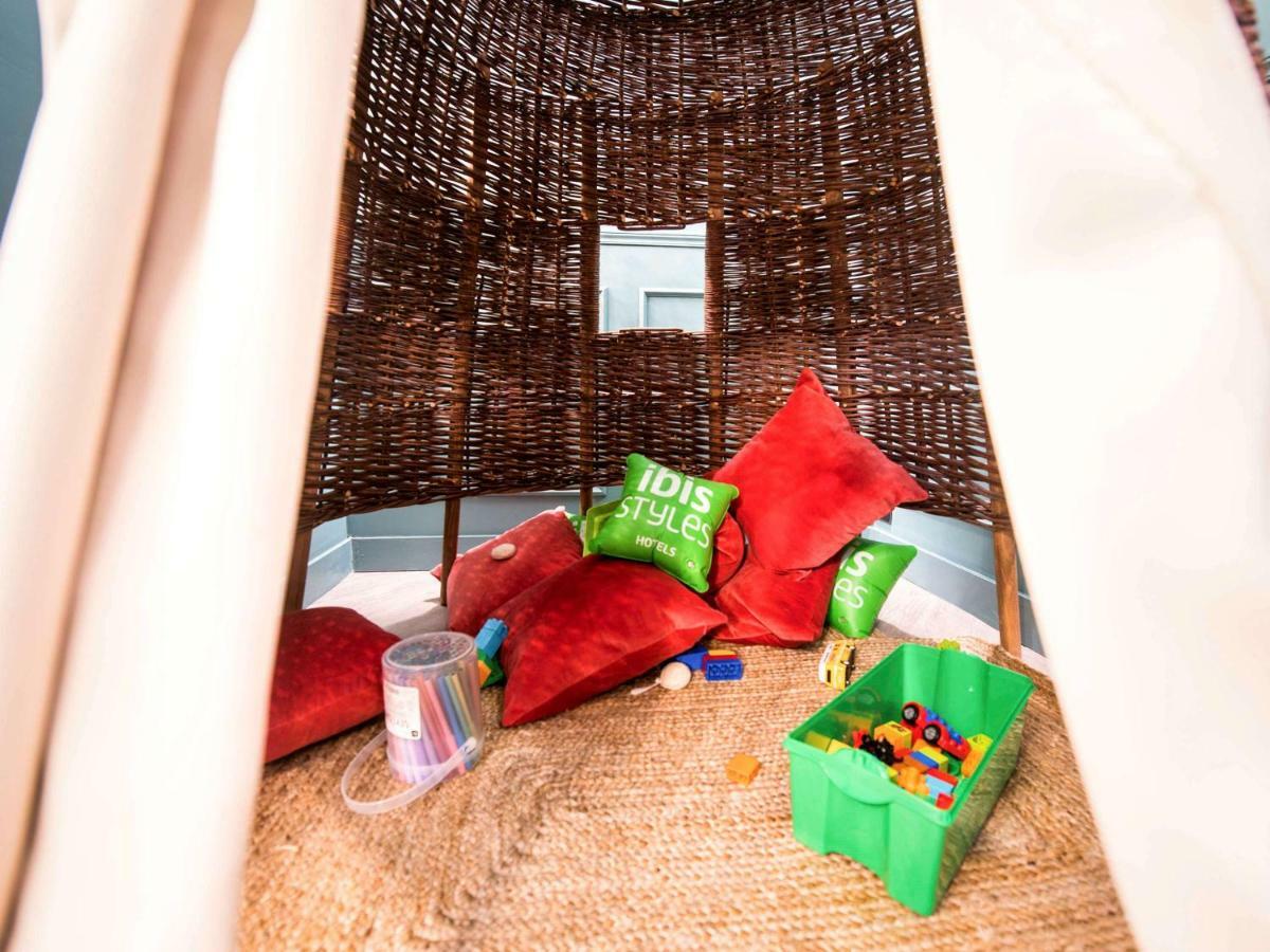 Ibis Styles Paris Nation Cours De Vincennes Hotell Exteriör bild